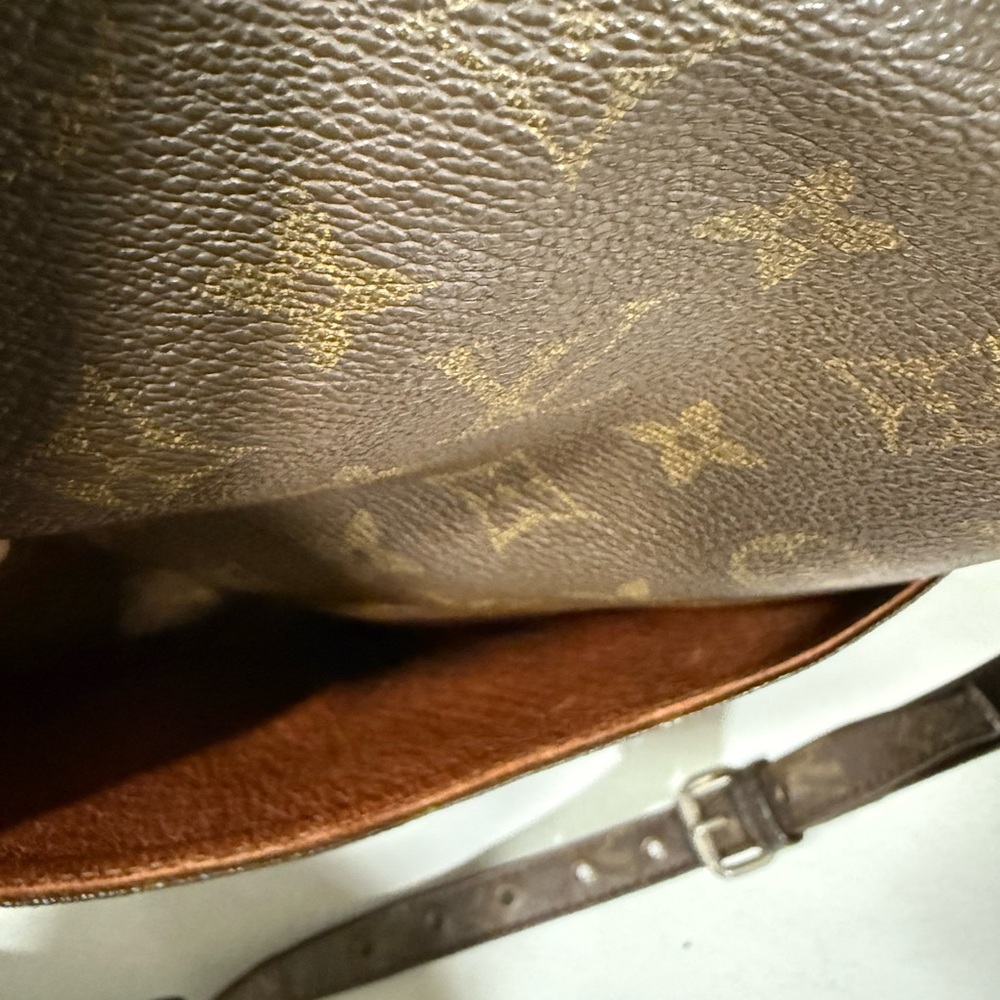 Vintage LOUIS VUITTON Marceau Large Monogram Messenger Shoulder Bag Auth V23865 - Picture 6 of 15